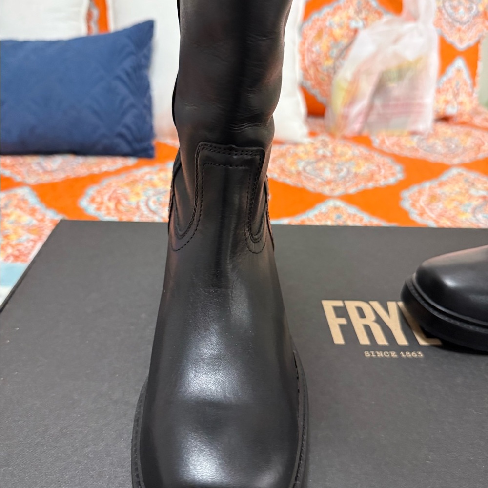 Frye Kate Pull On Boot “Wide Calf” - Picture 5 of 15